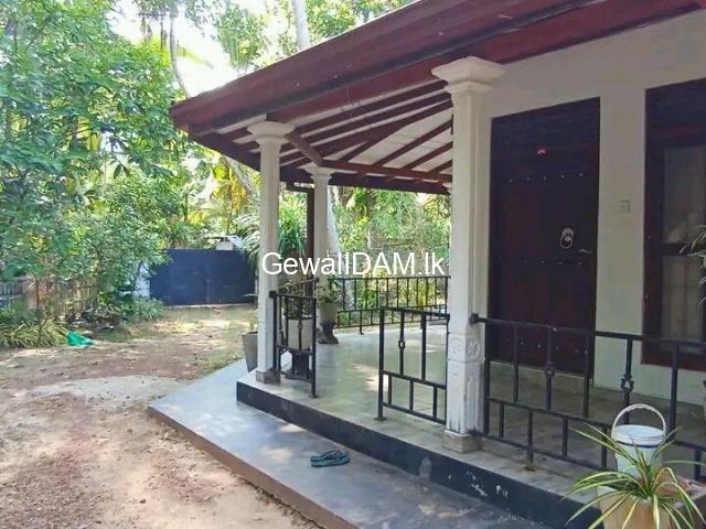 House for Sale in Minuwangoda - 1